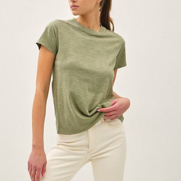 Women's Olive Green Short Sleeve T-shirt Be Cool Size Medium NWT - Picture 2 of 2